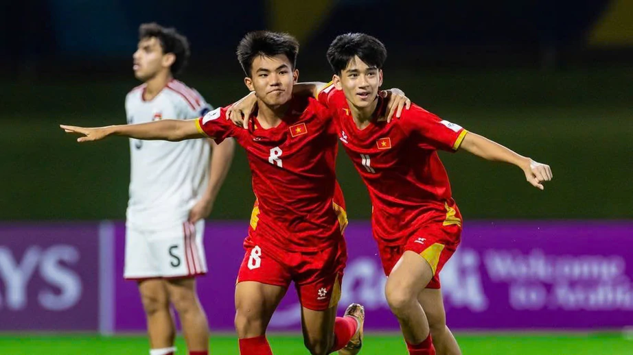 HLV Roland quyết tâm cùng U17 Việt Nam làm nên lịch sử tại World Cup 2026- Ảnh 2.