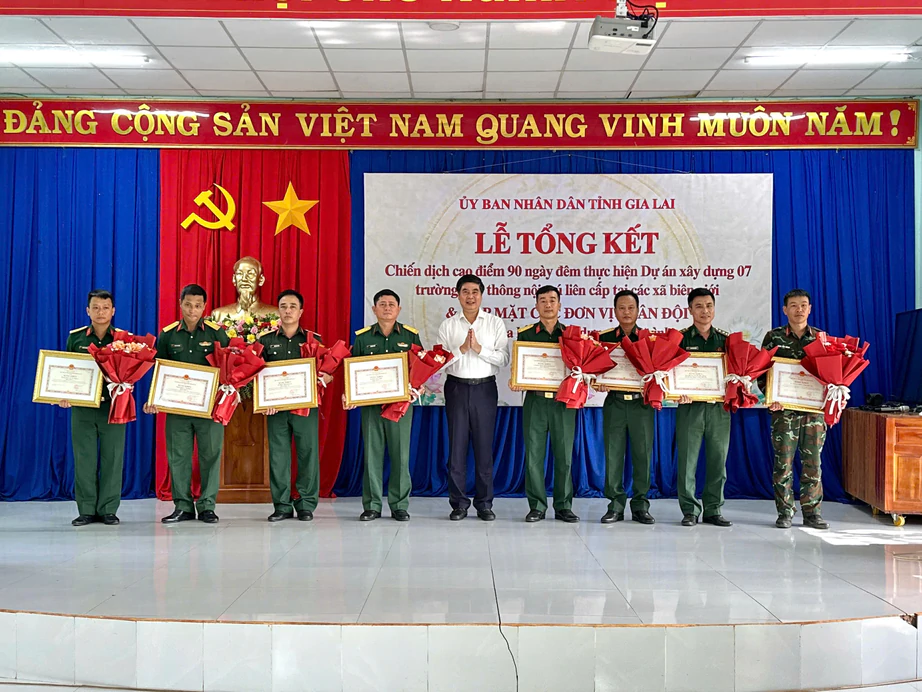 Quân đội, công an góp hơn 77.000 ngày công xây trường học vùng biên Gia Lai- Ảnh 2.