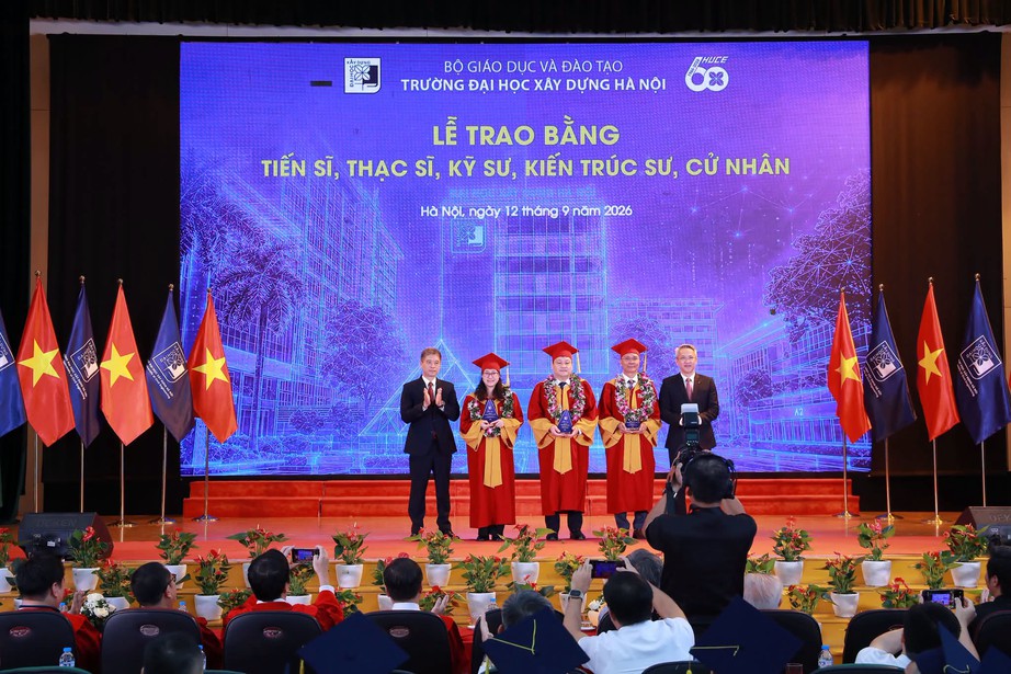 Chuẩn đ&agrave;o tạo thạc sĩ, tiến sĩ c&aacute;c ng&agrave;nh về điện hạt nh&acirc;n- Ảnh 1.