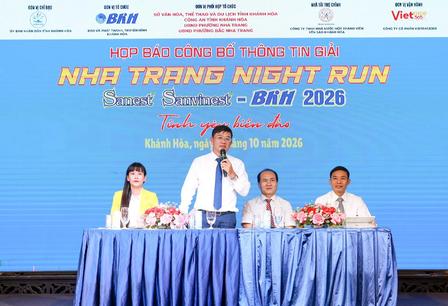 Giải chạy đêm Nha Trang Night Run 2026 thu hút hơn 4.000 vận động viên tham gia- Ảnh 1.