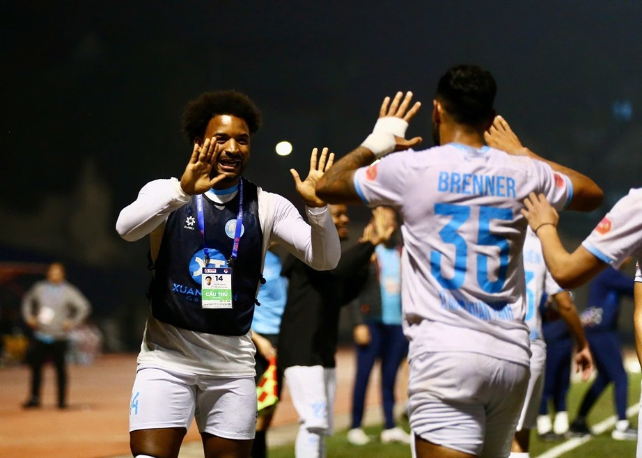 HLV Kim Sang-sik liên tiếp đón tin kém vui ở tuyển Việt Nam- Ảnh 1. HLV Kim Sang-sik liên tiếp đón tin kém vui ở tuyển Việt Nam- Ảnh 1.