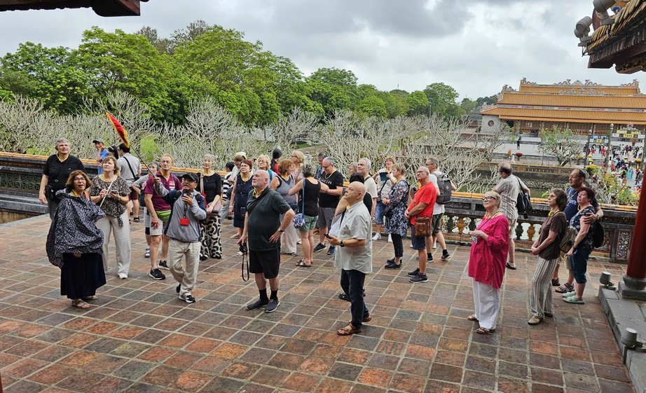 Đại nội Huế&nbsp;đ&oacute;n h&agrave;ng ngh&igrave;n du kh&aacute;ch tham quan miễn ph&iacute; ng&agrave;y đầu năm- Ảnh 6.