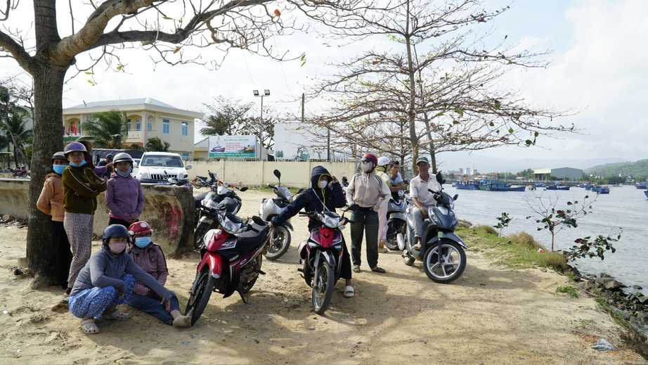 Gia Lai: T&agrave;u thuyền hối hả vươn khơi b&aacute;m biển đầu xu&acirc;n- Ảnh 10.