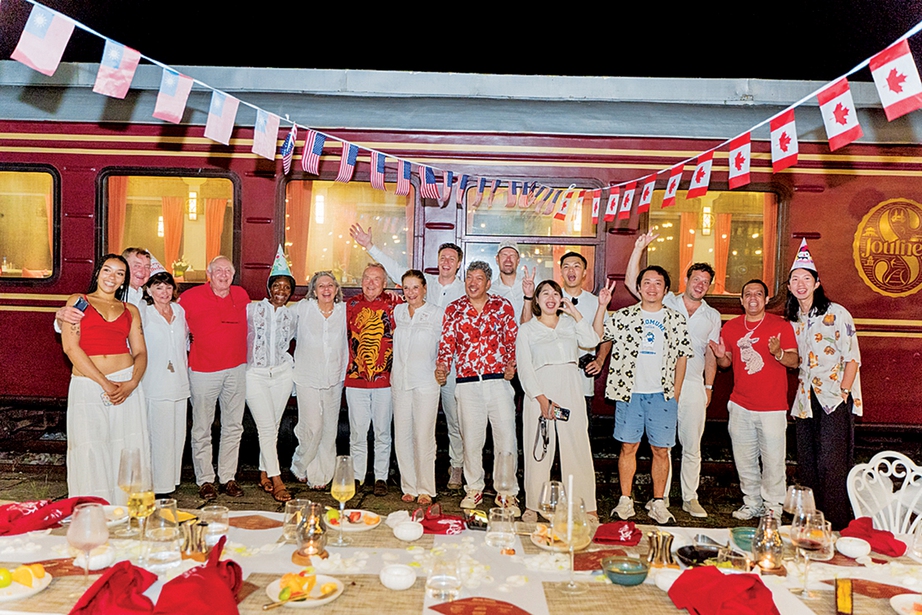 Về miền di sản theo b&aacute;nh con t&agrave;u quay- Ảnh 3.