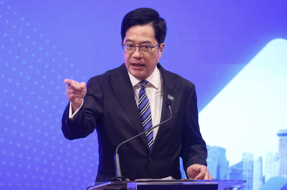 Hong Kong dự chi gần 900 triệu USD mua lại 1.700 căn hộ trong vụ cháy chung cư kinh hoàng- Ảnh 2. Hong Kong dự chi gần 900 triệu USD mua lại 1.700 căn hộ trong vụ cháy chung cư kinh hoàng- Ảnh 2.