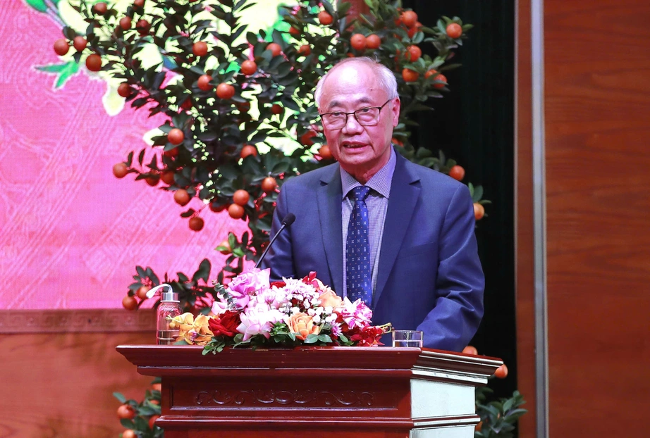 Thủ tướng Phạm Minh Ch&iacute;nh thăm, ch&uacute;c Tết v&agrave; l&agrave;m việc với Bộ Văn h&oacute;a, Thể thao v&agrave; Du lịch- Ảnh 8.