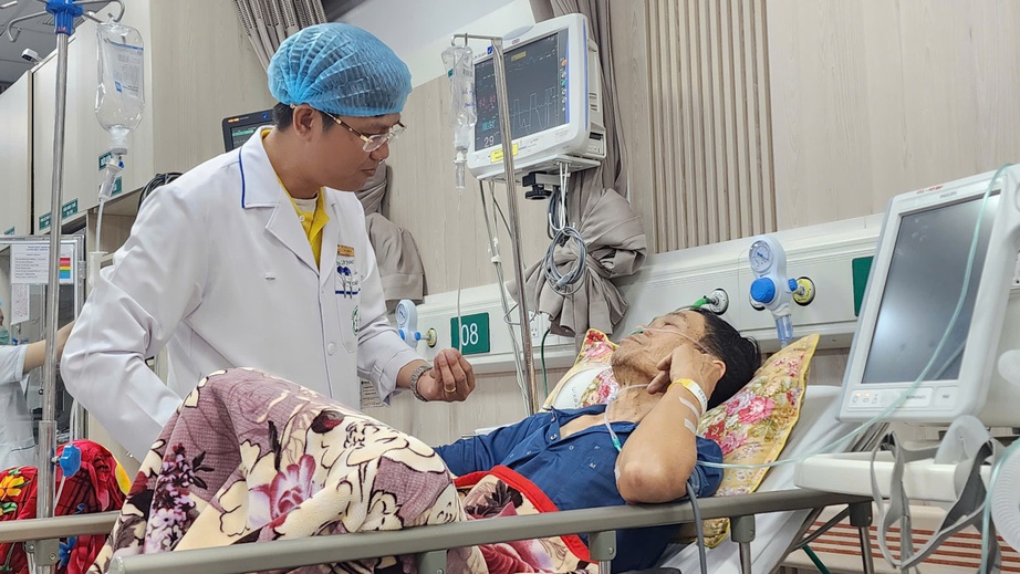 Chuyện ăn Tết muộn của "lính đặc nhiệm" ngành điều dưỡng- Ảnh 1. Chuyện ăn Tết muộn của "lính đặc nhiệm" ngành điều dưỡng- Ảnh 1.