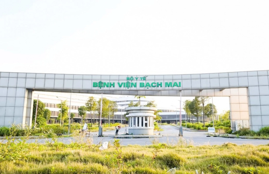 Một gi&aacute;m đốc chiếm đoạt 2 triệu USD trong vụ dự &aacute;n Bệnh viện Bạch Mai, Việt Đức cơ sở 2- Ảnh 2.