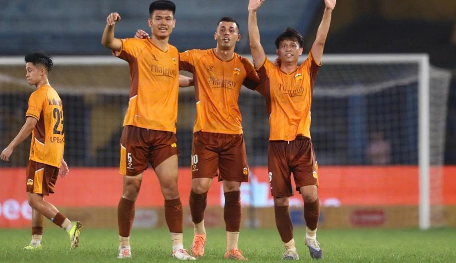 V-League: Hoàng Anh Gia Lai thua ngược CLB Công an Hà Nội- Ảnh 1. V-League: Hoàng Anh Gia Lai thua ngược CLB Công an Hà Nội- Ảnh 1.