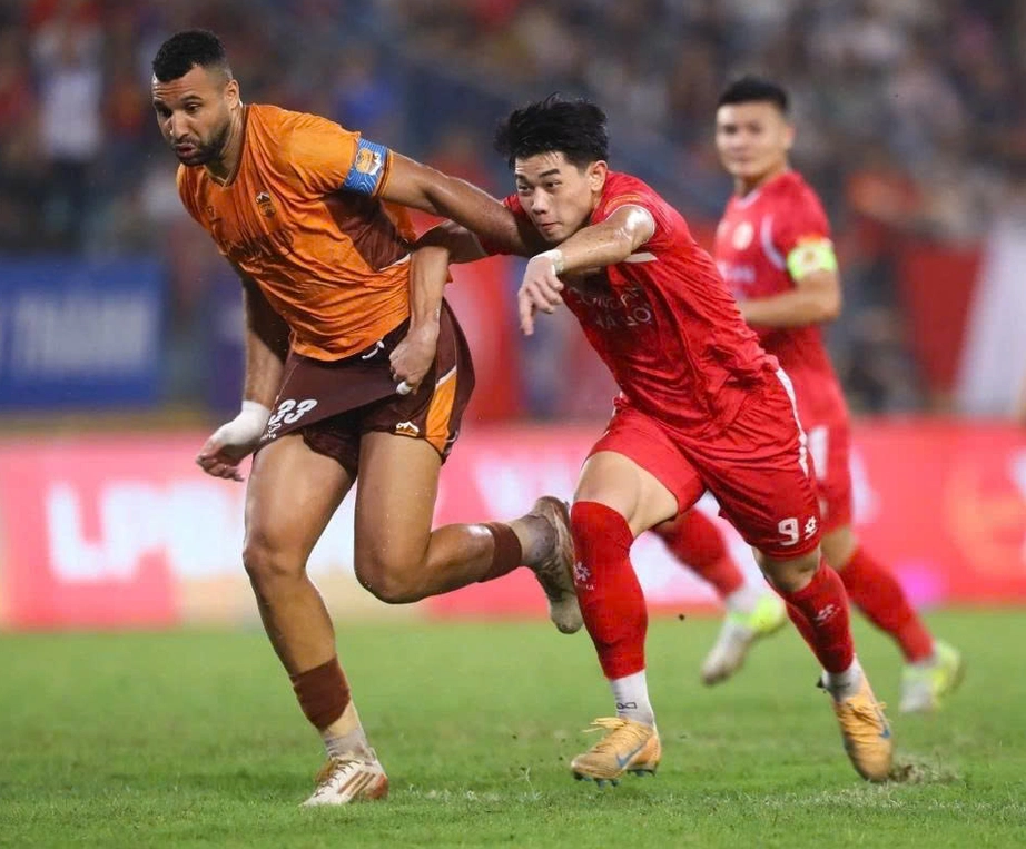 V-League: Hoàng Anh Gia Lai thua ngược CLB Công an Hà Nội- Ảnh 2. V-League: Hoàng Anh Gia Lai thua ngược CLB Công an Hà Nội- Ảnh 2.