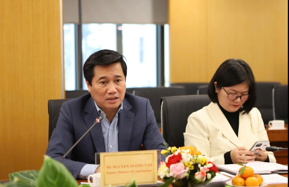 Thứ trưởng Nguyễn Tường Văn tiếp Chủ tịch Tổ chức Diễn đ&agrave;n Kinh tế Thụy Sĩ - Việt Nam- Ảnh 1.