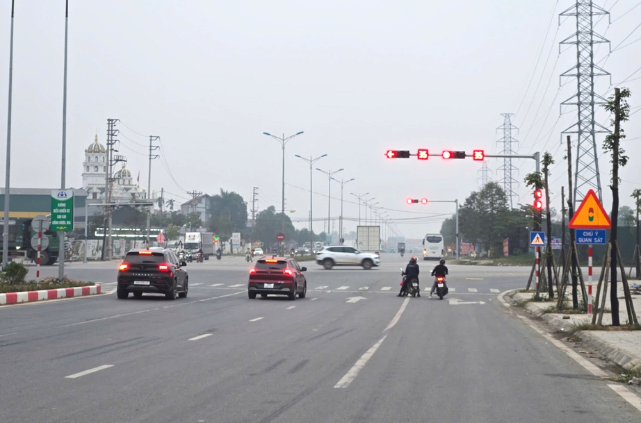 Thái Nguyên tìm lời giải cho bài toán ùn tắc đô thị- Ảnh 4. Thái Nguyên tìm lời giải cho bài toán ùn tắc đô thị- Ảnh 4.