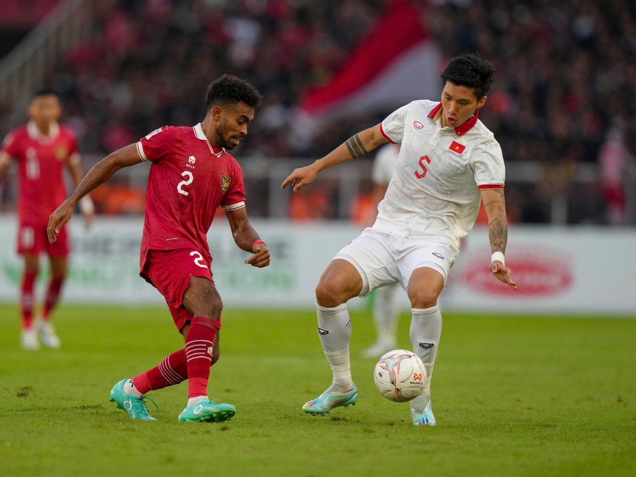 Tuyển Việt Nam sở hữu h&agrave;ng thủ to&agrave;n &ldquo;người khổng lồ&rdquo;- Ảnh 1.