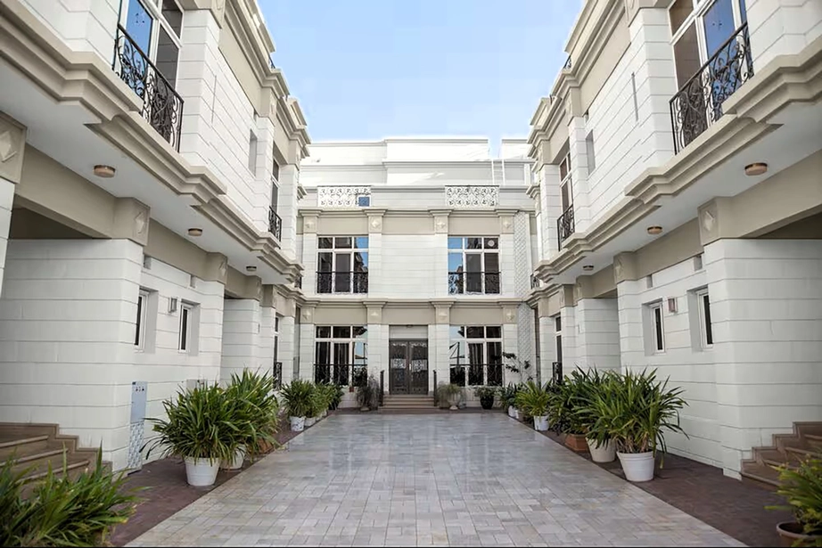 Để giữ m&agrave;u sơn cho ng&ocirc;i nh&agrave; bền đẹp- Ảnh 2.