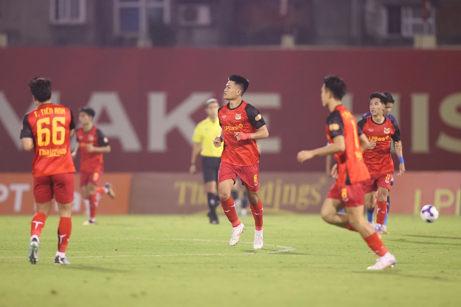 V-League: CLB C&ocirc;ng an H&agrave; Nội thắng s&aacute;t n&uacute;t Ninh B&igrave;nh- Ảnh 2.