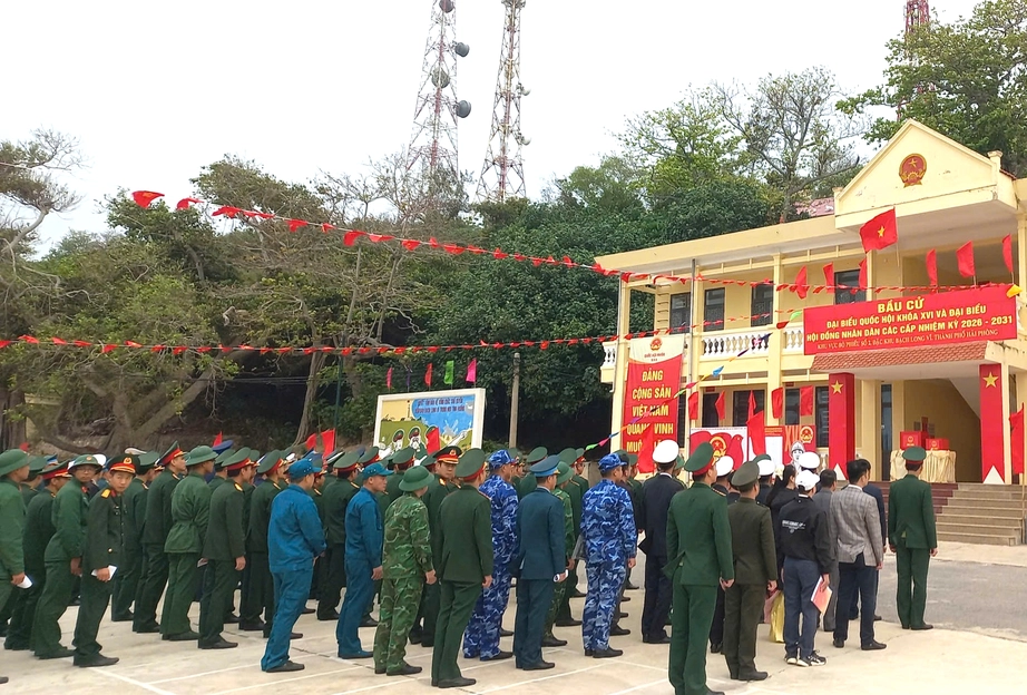 Hải Ph&ograve;ng: Cử tri đặc khu Bạch Long Vĩ n&ocirc; nức bầu cử sớm- Ảnh 1.