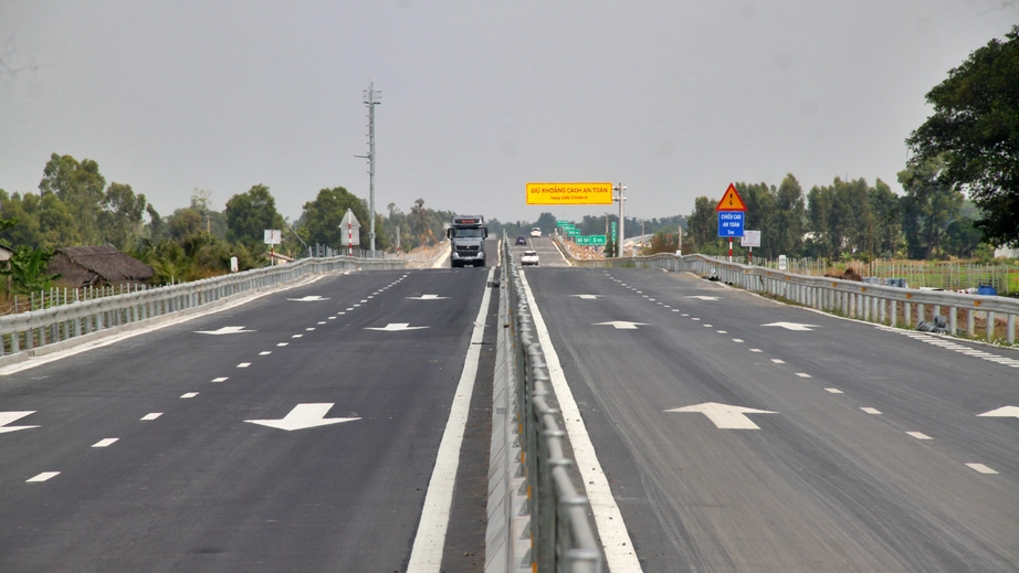 Cao tốc Hậu Giang - C&agrave; Mau đưa v&agrave;o khai th&aacute;c từ trưa mai- Ảnh 1.