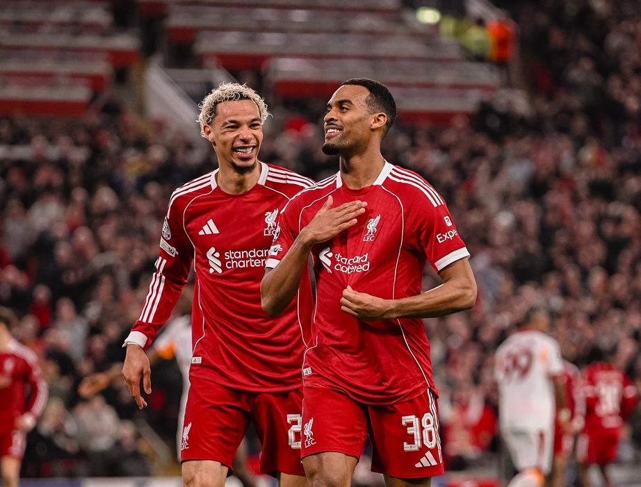 Thắng đậm Galatasaray, Liverpool vào tứ kết Champions League 2025-2026- Ảnh 1. Thắng đậm Galatasaray, Liverpool vào tứ kết Champions League 2025-2026- Ảnh 1.