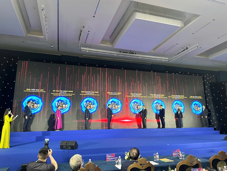 Ph&oacute; Thủ tướng Mai Văn Ch&iacute;nh: Doanh nghiệp muốn đi xa phải lấy li&ecirc;m ch&iacute;nh l&agrave;m gốc- Ảnh 1.