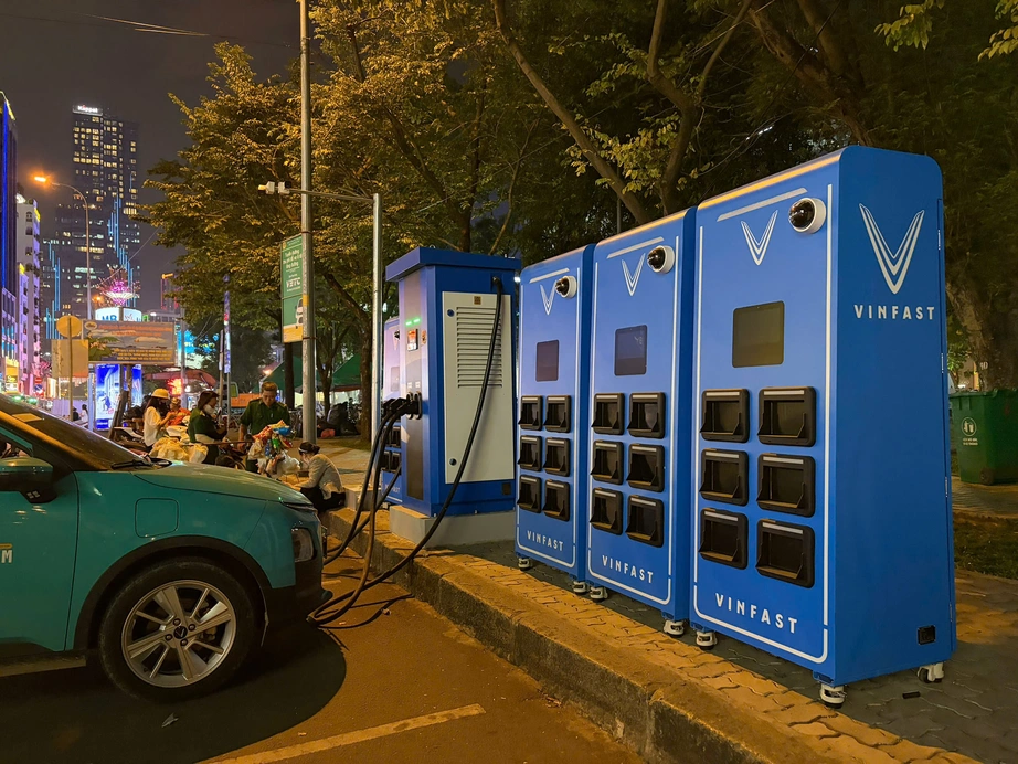 TP.HCM chuẩn bị đấu thầu lắp đặt trạm sạc tại 19 bến xe bu&yacute;t- Ảnh 3.