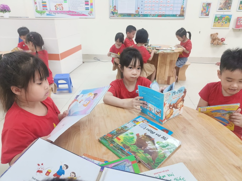 Bỏ ph&acirc;n tuyến theo hộ khẩu, H&agrave; Nội d&ugrave;ng c&ocirc;ng nghệ giảm &ldquo;n&oacute;ng&rdquo; trường điểm- Ảnh 2.