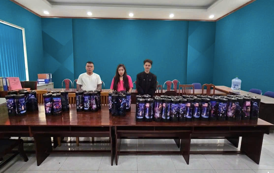 C&ocirc;ng an TP.HCM ph&aacute; đường d&acirc;y mua b&aacute;n &ldquo;kh&iacute; cười&rdquo;, giao dịch hơn 10 tỷ đồng- Ảnh 2.