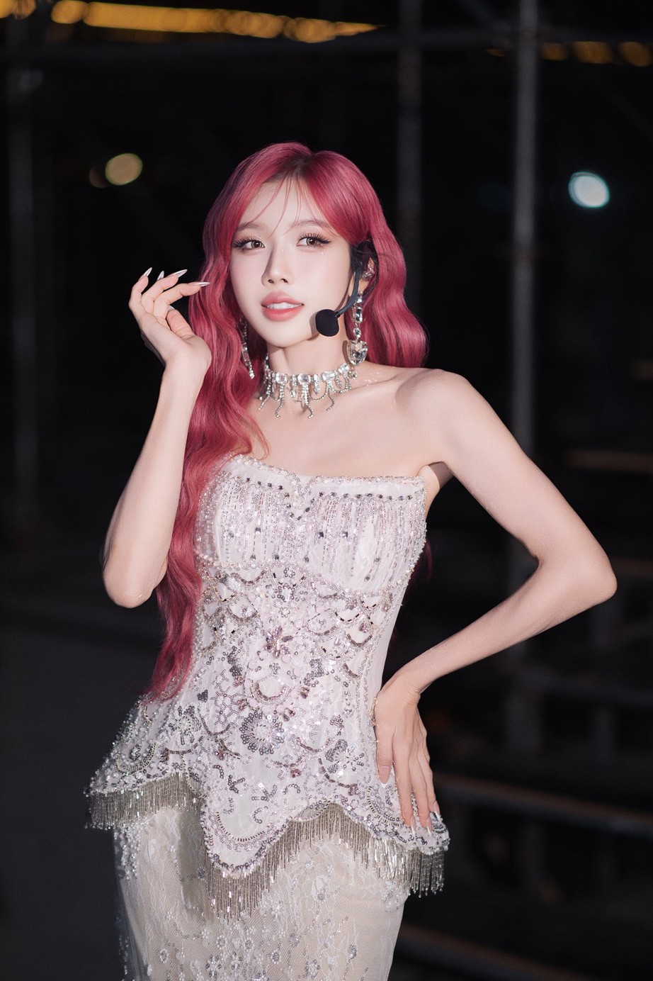 Trang Ph&aacute;p n&oacute;i g&igrave; khi tham gia cuộc thi Đạp gi&oacute; ở Trung Quốc?- Ảnh 1.