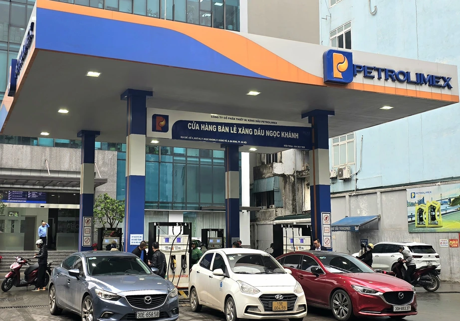 Lo lặp lại khủng hoảng 2022, doanh nghiệp xăng dầu kiến nghị đổi cách điều hành giá- Ảnh 1. Lo lặp lại khủng hoảng 2022, doanh nghiệp xăng dầu kiến nghị đổi cách điều hành giá- Ảnh 1.