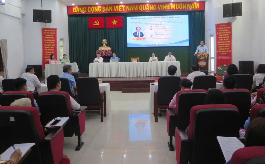 B&iacute; thư Trần Lưu Quang: TP.HCM kh&ocirc;ng chỉ l&agrave;m kinh tế, phải ph&aacute;t triển văn h&oacute;a- Ảnh 1.