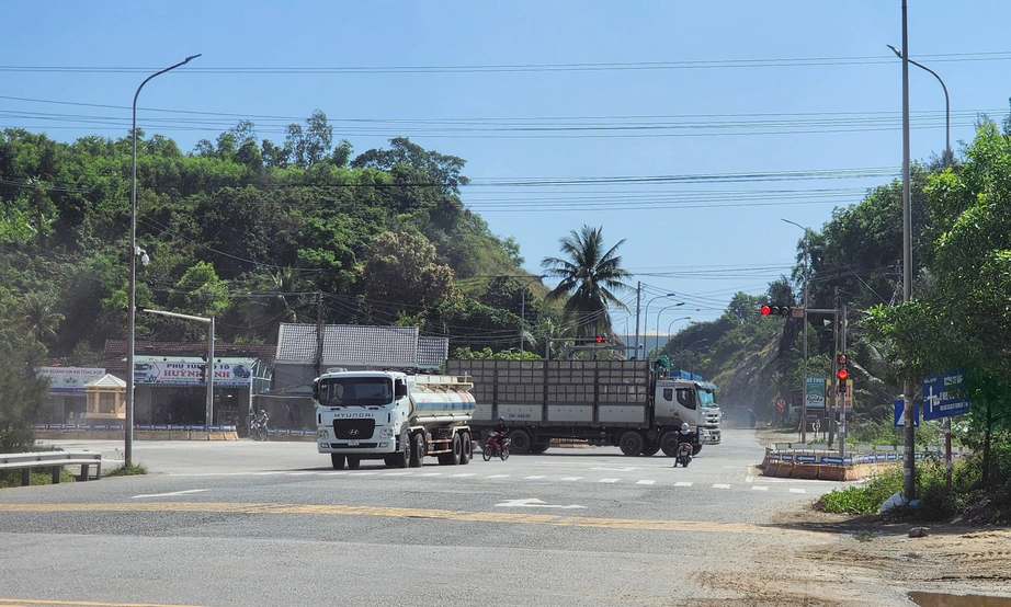 QL24C qua KKT Dung Quất xuống cấp, kh&ocirc;ng đảm bảo an to&agrave;n- Ảnh 2.