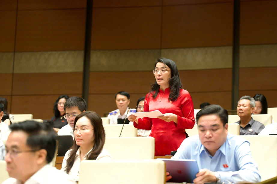 Vì sao chưa thể bỏ thẩm quyền công chứng theo tỉnh/thành đối với giao dịch bất động sản? - Ảnh 3. Vì sao chưa thể bỏ thẩm quyền công chứng theo tỉnh/thành đối với giao dịch bất động sản? - Ảnh 3.