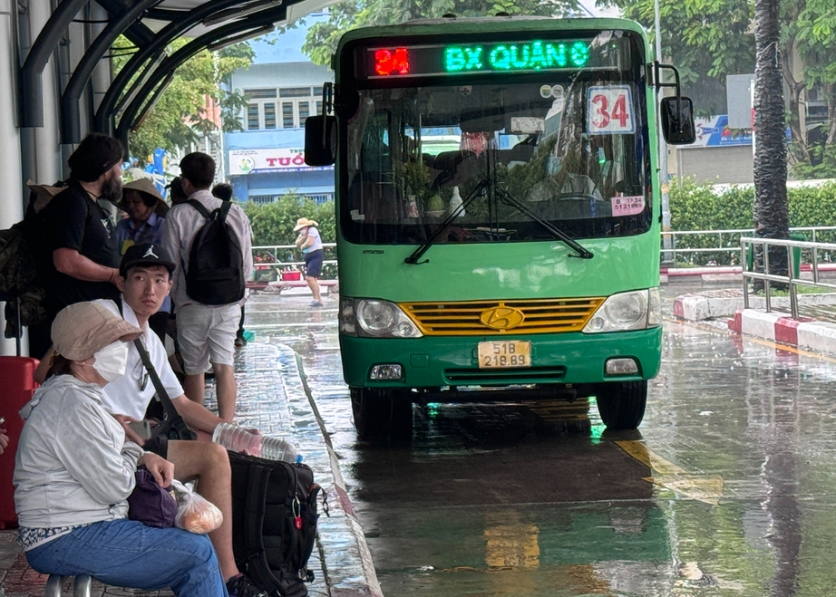 Miễn ph&iacute; xe bu&yacute;t, người d&acirc;n c&oacute; bỏ xe c&aacute; nh&acirc;n?- Ảnh 3.