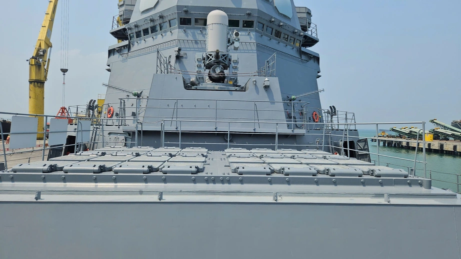 Cận cảnh t&agrave;u khu trục của Nhật Bản cập cảng Ti&ecirc;n Sa, thăm Đ&agrave; Nẵng- Ảnh 9.