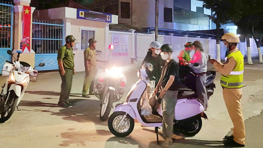 C&agrave; Mau: Khẩn trương r&agrave; so&aacute;t c&aacute;c điểm tiềm ẩn tai nạn giao th&ocirc;ng- Ảnh 2.