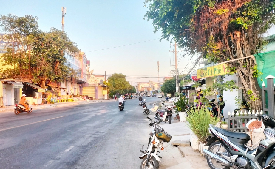 C&agrave; Mau đề xuất giải ph&aacute;p bảo đảm an to&agrave;n giao th&ocirc;ng tr&ecirc;n QL1 qua phường L&aacute;ng Tr&ograve;n- Ảnh 3.