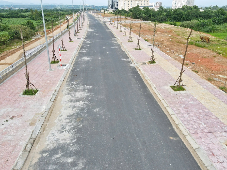 Cận cảnh tuyến kè gần 500 tỷ đẹp như tranh ở miền Tây Quảng Ngãi- Ảnh 5.