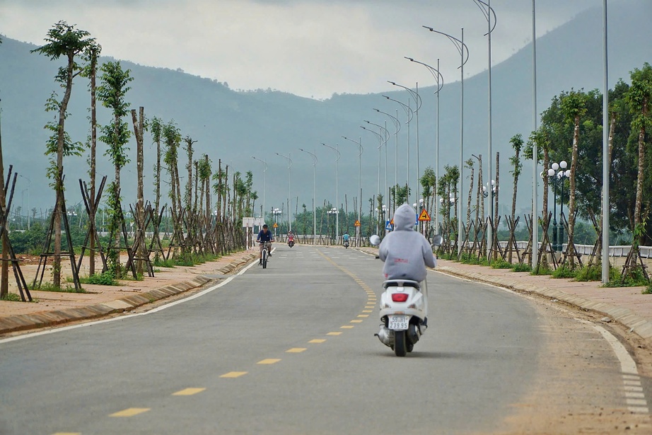 Cận cảnh tuyến kè gần 500 tỷ đẹp như tranh ở miền Tây Quảng Ngãi- Ảnh 7.