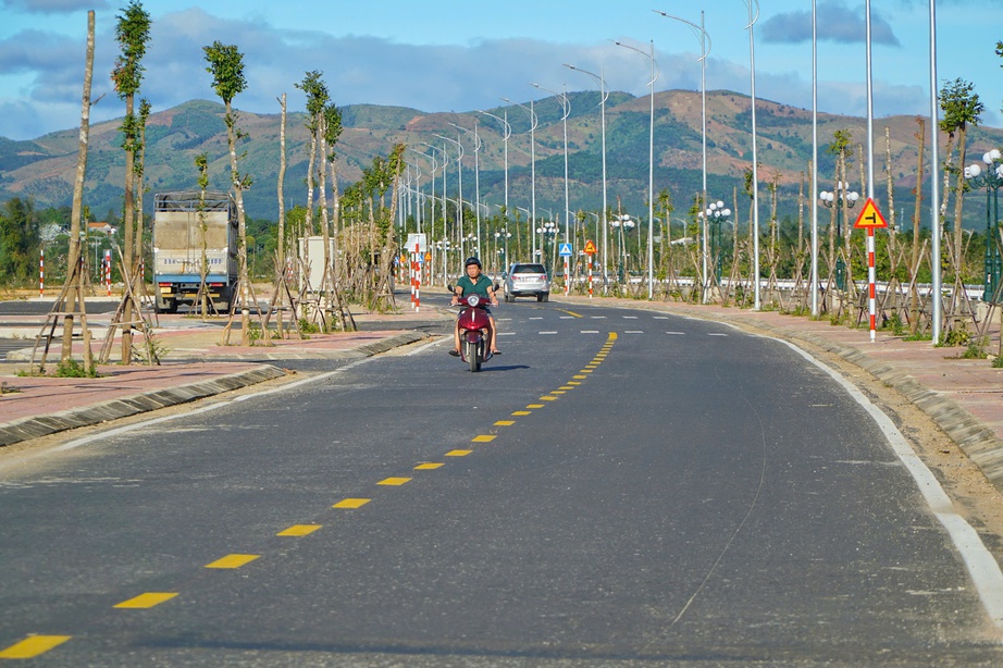 Cận cảnh tuyến kè gần 500 tỷ đẹp như tranh ở miền Tây Quảng Ngãi- Ảnh 13.