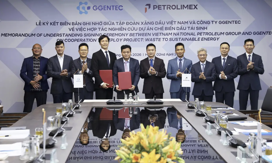 Petrolimex nghi&ecirc;n cứu sản xuất dầu t&aacute;i sinh từ dầu thải, nhựa thải- Ảnh 1.