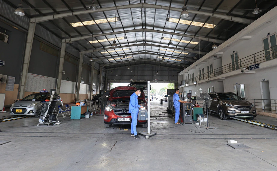 Siết điều kiện với cơ sở đăng kiểm mới, n&acirc;ng chuẩn chất lượng kiểm định phương tiện- Ảnh 1.
