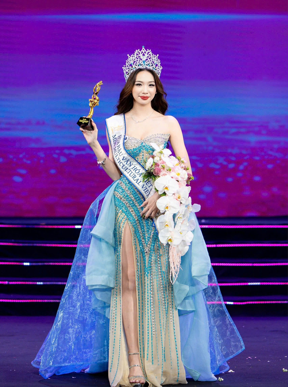 Nữ sinh cấp ba Nguyễn Trần Hà Linh đăng quang Hoa hậu Văn hoá Việt Nam 2026- Ảnh 2. Nữ sinh cấp ba Nguyễn Trần Hà Linh đăng quang Hoa hậu Văn hoá Việt Nam 2026- Ảnh 2.