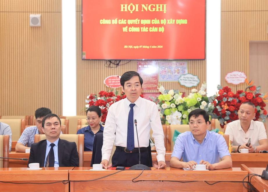 Bộ Xây dựng điều động, bổ nhiệm nhiều cán bộ chủ chốt- Ảnh 3. Bộ Xây dựng điều động, bổ nhiệm nhiều cán bộ chủ chốt- Ảnh 3.