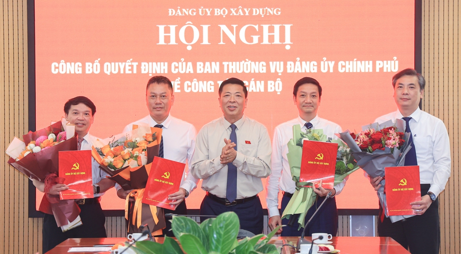 Đảng ủy Bộ X&acirc;y dựng c&ocirc;ng bố quyết định bổ sung ủy vi&ecirc;n Ban Chấp h&agrave;nh- Ảnh 1.