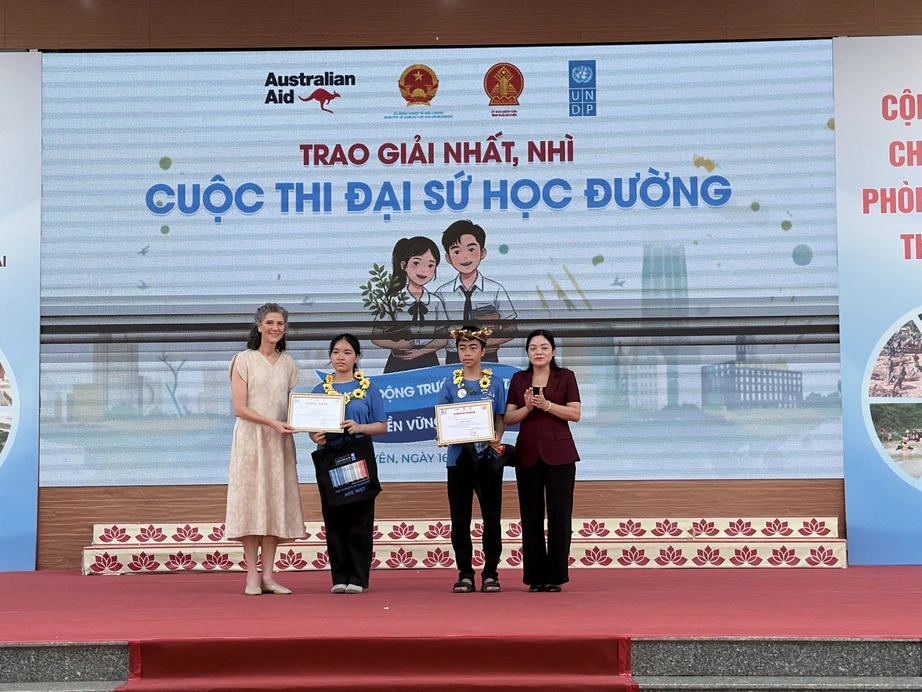 Mỗi học sinh l&agrave; một "đại sứ học đường" về ph&ograve;ng, chống thi&ecirc;n tai- Ảnh 3.