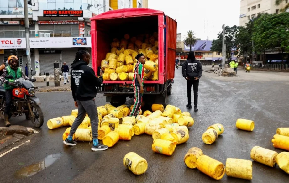 Kenya: Biểu t&igrave;nh phản đối tăng gi&aacute; nhi&ecirc;n liệu, l&agrave;m 4 người thiệt mạng - Ảnh 1.