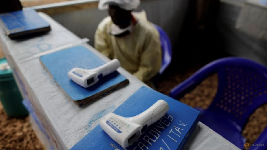 WHO b&aacute;o động khẩn về Ebola, nhiều nước Đ&ocirc;ng Nam &Aacute; tăng cường biện ph&aacute;p y tế- Ảnh 1.