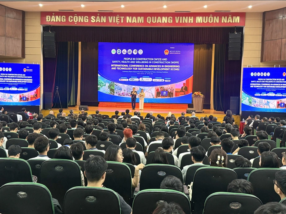 Trường Đại học X&acirc;y dựng H&agrave; Nội th&uacute;c đẩy xu hướng x&acirc;y dựng an to&agrave;n, bền vững- Ảnh 5.