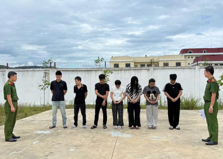 Hà Tĩnh: Triệt phá đường dây rửa tiền xuyên quốc gia trên không gian mạng- Ảnh 2. Hà Tĩnh: Triệt phá đường dây rửa tiền xuyên quốc gia trên không gian mạng- Ảnh 2.