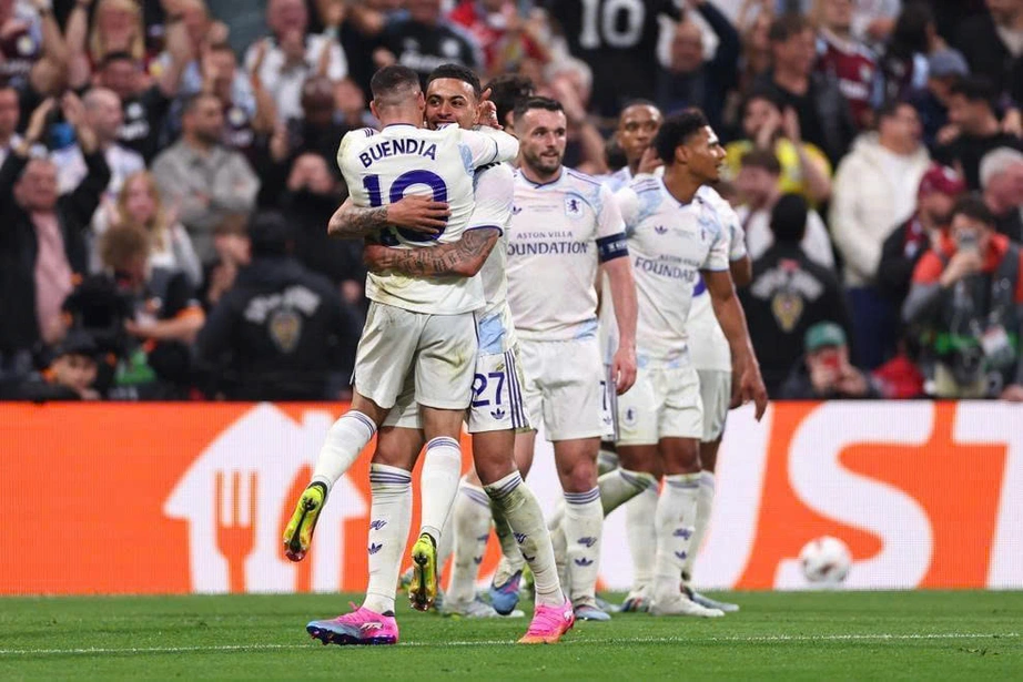 Thắng tưng bừng Freiburg, Aston Villa v&ocirc; địch Europa League 2025-2026- Ảnh 2.