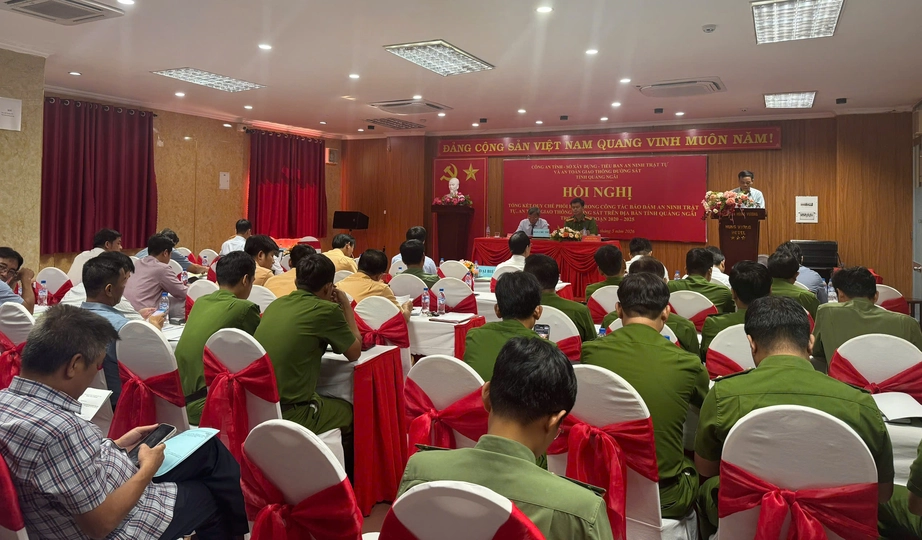 Hoạt động vận tải đường sắt ổn định, an to&agrave;n khi nhiều lực lượng c&ugrave;ng chung tay- Ảnh 1.